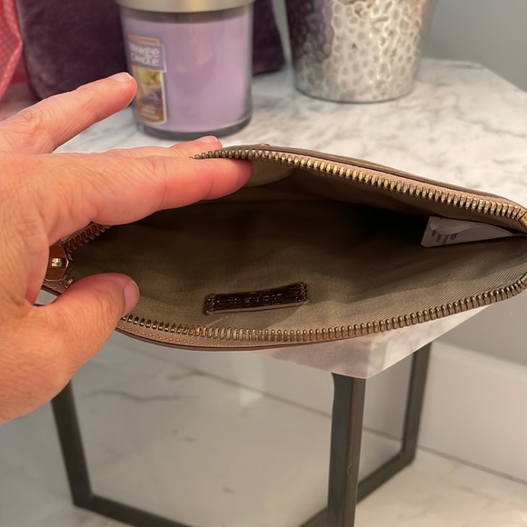 J Crew Metallic Gold Leather Clutch- EUC - Picture 4 of 12